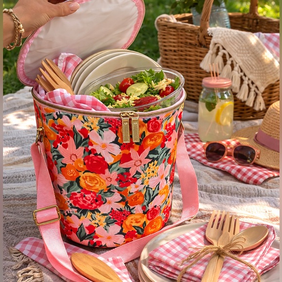 Source Unknown Other - Plate Bowl and Food Carry Bag Collapsible